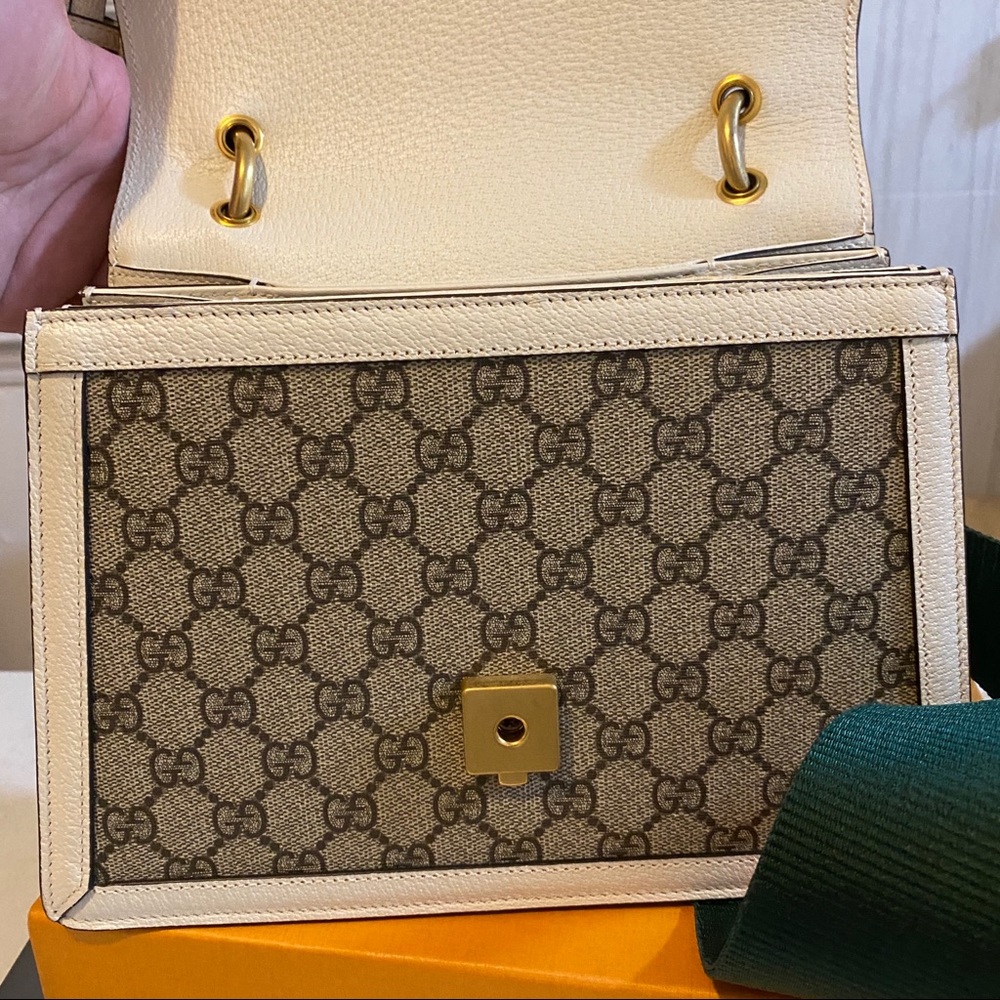 Gucci Margaret shoulder bag - Picture 8 of 11